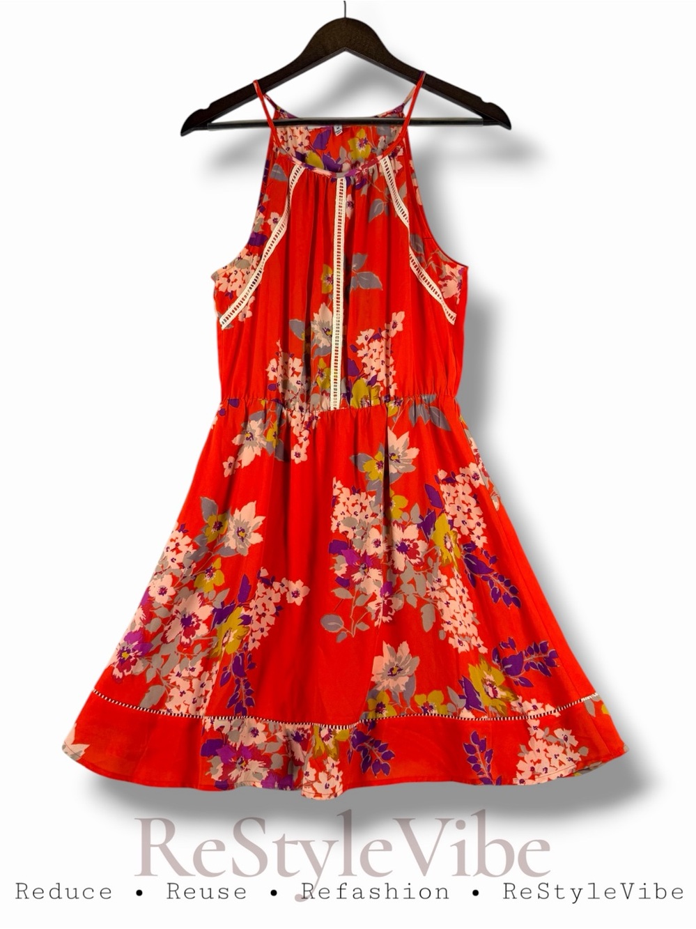 COLLECTIVE CONCEPTS Women’s Size M Dress Mini Length Floral High Neckline